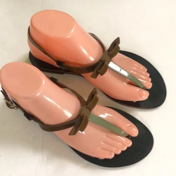 Salvatore Ferragamo Women's Green And Brown Sandals Size 8M